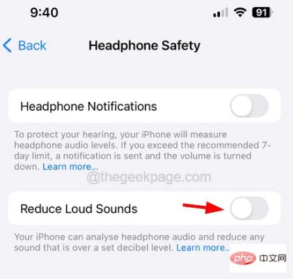 iphone 音小さくなる：テクノロジーと人間の感覚の狭間で